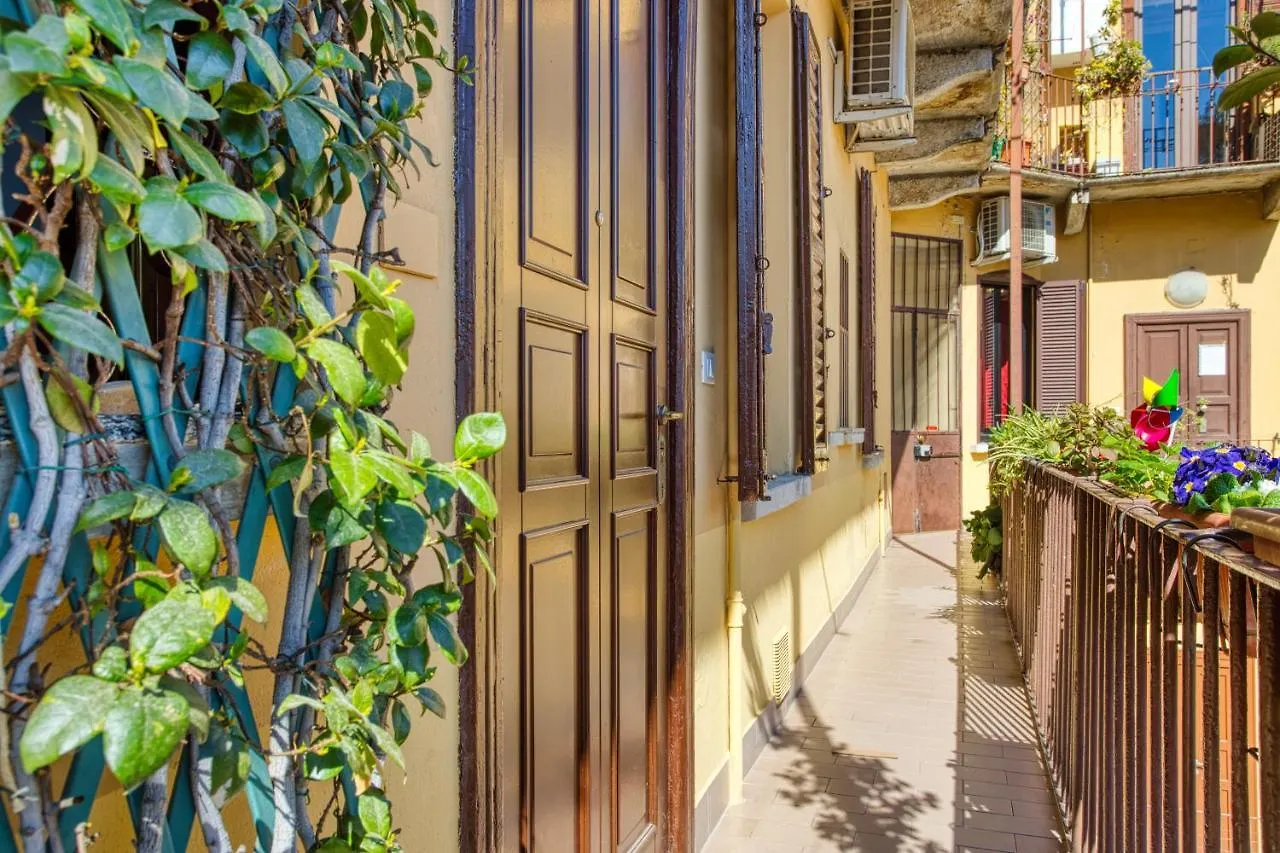 Joivy Bright Flat Near Sforzesco Castle Apartman Milánó